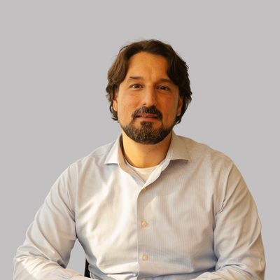RAFAEL MEDEIROS